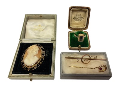 Lot 148 - 9ct gold amethyst and seed pearl ring, 9ct gold mounted cameo brooch, 9ct gold horseshoe stick pin and 9ct gold bar brooch