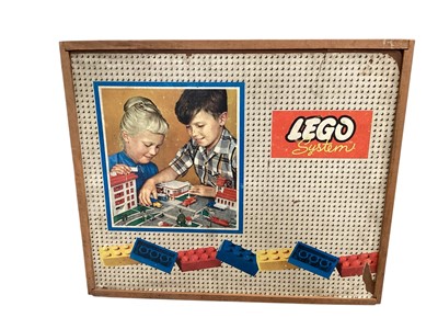 Lot 1867 - Lego System vintage boxed playset set, with base board and road layout (3)