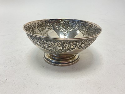 Lot 1048 - Victorian silver rose bowl