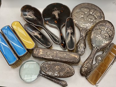 Lot 1123 - Group of silver mounted dressing table items