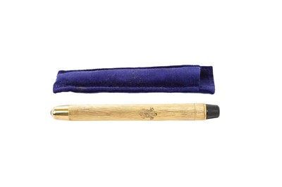 Lot 127 - Rare H.R.H. Prince of Wales Gerald Benney silver gilt presentation torch in slip case