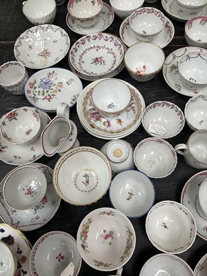 Lot 133 - Collection of tea bowls and saucers, 18th / 19th century, by Newhall and other factories
