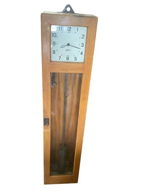 Lot 1415 - Gents of Leicester Pulsynetic Transmitter electric wall clock