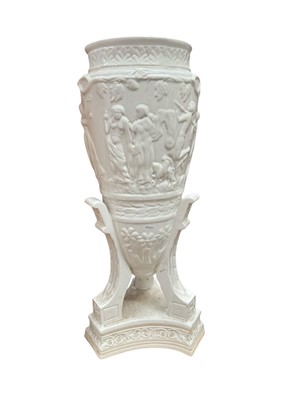 Lot 850 - Large white vase depicting classical scenes