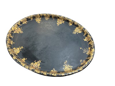 Lot 599 - Oval Victorian papier mâché tray with gilt decoration
