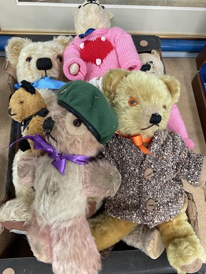 Lot 269 - Box of old teddy bears