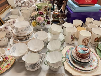 Lot 300 - Various Royal Albert tea ware, Commemorative china, Lilliput Lane cottages, other decorative ceramics and glassware