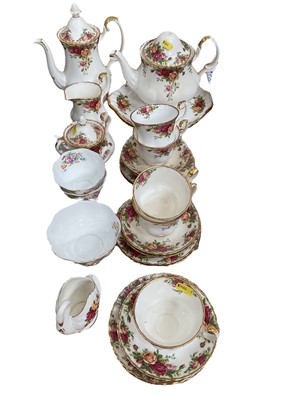 Lot 581 - Royal Albert Old Country Roses tea and coffee wares