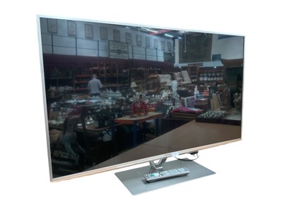 Lot 3 - Panasonic flatscreen television model number TX-L47FT60B with remote control