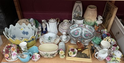 Lot 707 - Large collection of ceramics to include Wedgwood, Lladro figure of a Geisha girl, Dolton figure-Delight