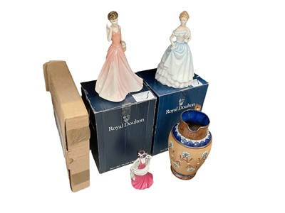 Lot 73 - Group of ceramics