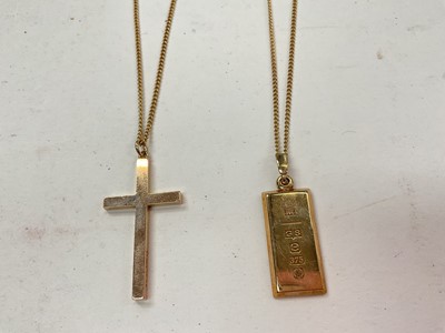 Lot 1084 - 9ct gold cross pendant on 9ct gold chain and 9ct gold ingot pendant on 9ct gold chain