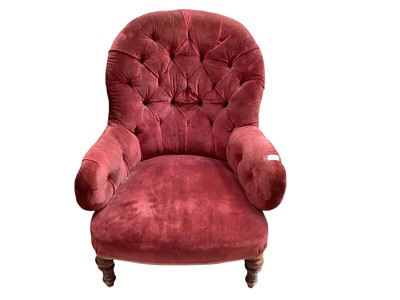 Lot 1452 - Victorian spoon back chair with buttoned puce upholstery on turned front legs