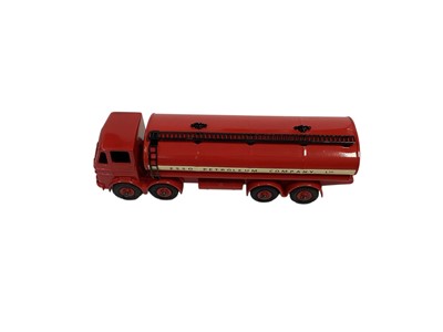 Lot 1753 - Dinky Supertoys Leyland Octopus Esso Tanker & Foden 14-Ton Tankers (x3), unboxed (Repainted) (4)