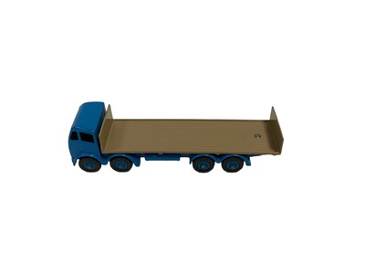 Lot 1757 - Dinky Supertoys Foden Flat Back Truck with tailboard & Foden Flat Back Trucks (x3), unboxed (Repainted) (4)