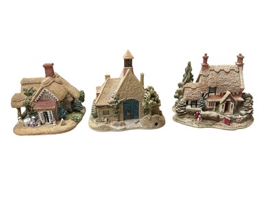 Lot 5219 - Collection of resin ornaments to include David Winter and Lilliput Lane