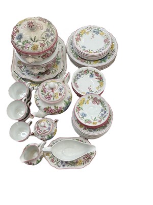 Lot 586 - Quantity of Spode Romany pattern tea and dinner ware.