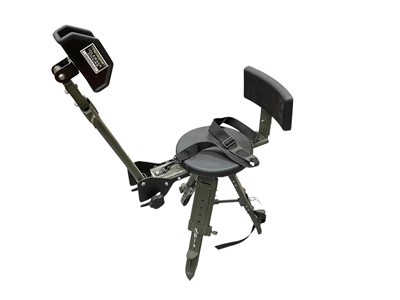 Lot 607 - Idleback folding shooting chair.