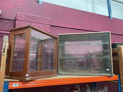 Lot 650 - Two glazed table top display cabinets (2).