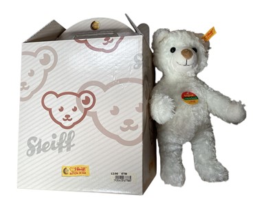 Lot 1821 - Selection of bears including Merrythought Hope & Glory 2002 1334/2002, Chummy 23/250, Benji 218/1983, Steiff Cosy 022739, Herrmann Concorde Celebration 18/1976 . All boxed with tags. Plus C...
