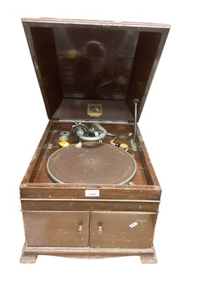 Lot 2298 - Vintage wind up gramophone