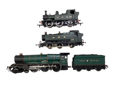 Lot 1849 - Hornby OO Gauge GWR 4-6-0 King Class King Edward I tender locomotive & two tank engines 9400 and 1466, unboxed (3)