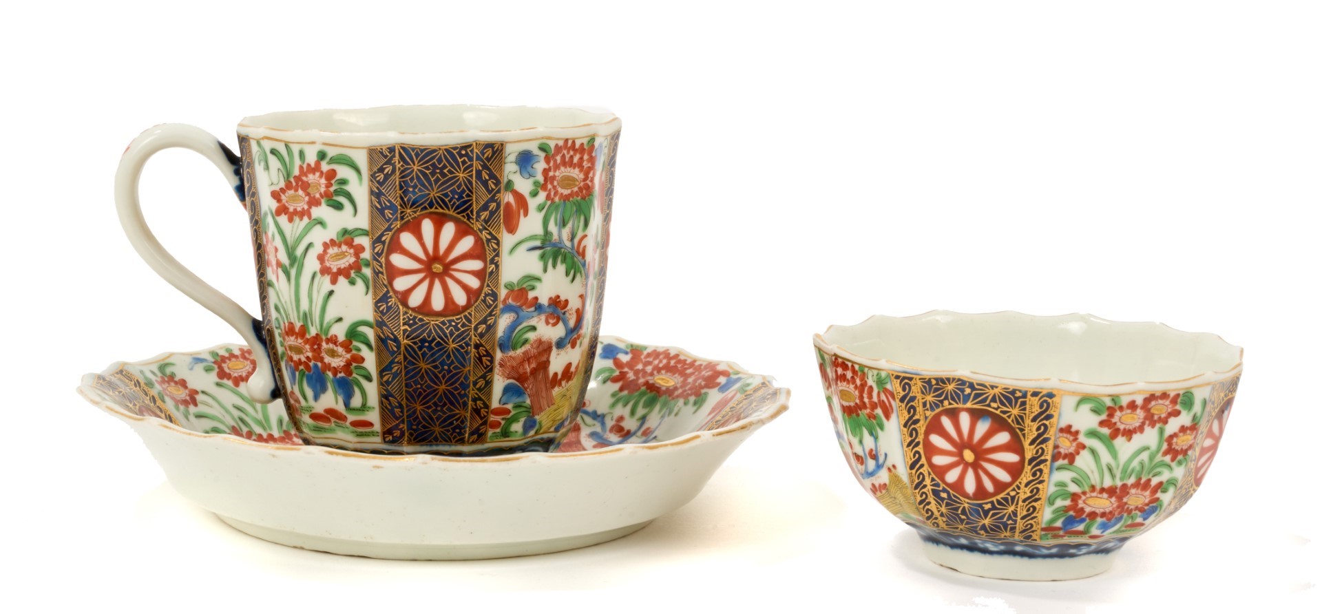 Lot 21 - Worcester trio, circa 1770, of fluted form,