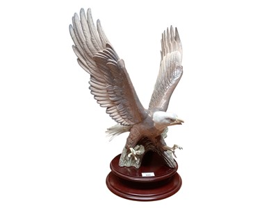 Lot 903 - Impressive limited edition Lladro porcelain model of a Justice Eagle, no.753 of 1500, with certificate