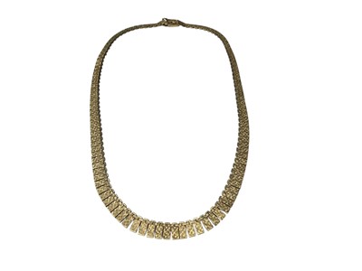 Lot 174 - 1970s 9ct gold fringe necklace with articulated graduated links