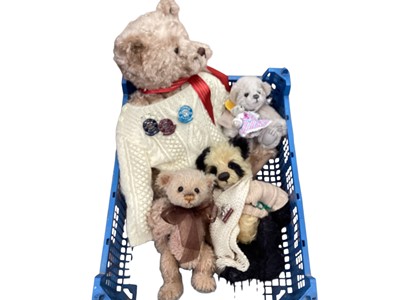 Lot 1964 - Charlie Bears Minimo Collection Marbles, Isabella Collection Panda, Club Year bear 2017, Pocket bear 2019.