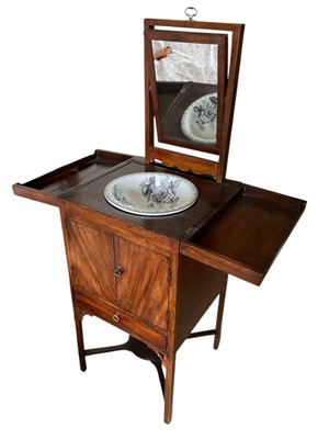 Lot 1492 - Georgian mahogany wash stand