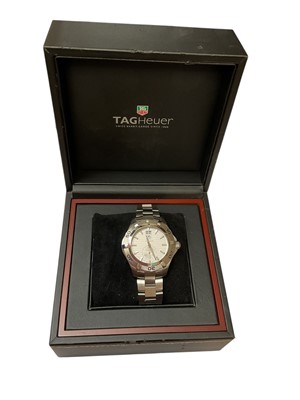 Lot 99 - Tag Heuer Aqua Racer stainless steel wristwatch, model no. WAF1015