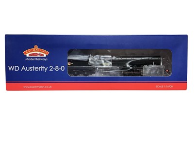 Lot 1773 - Bachmann OO Gauge 4-6-0 BR lined green Standard Class 5MT tender locomotive 73049, boxed 32-508, 2-6-0 BR black Standard Class 4MT tender locomotive 76109, boxed 32-955 and 2-8-0 BR black WD Aus...