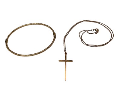 Lot 155 - 9ct gold textured hinged bangle, together with a 9ct rose gold cross pendant on 9ct gold chain