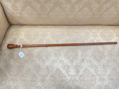 Lot 2567 - Late 19th/early 20th century “Artist’s “ walking cane with Cedar shaft and detachable knop, concealing a lead pencil, shaft signed Robinson, metal ferrule. 86cm overall length.