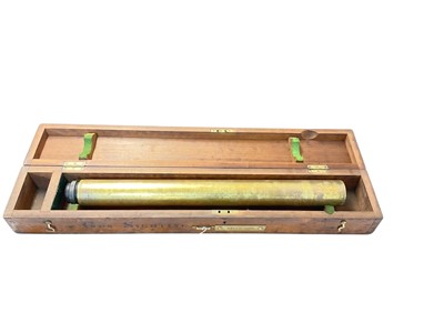Lot 750 - British Military Gun sight by Ross, London, No. 51321, in wooden transit case.