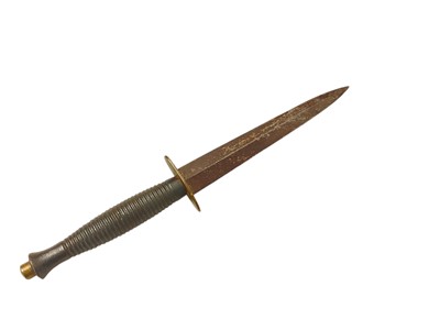 Lot 752 - Second World War British third pattern F.S. Commando knife with brass cross guard, no sheath present, 29.5cm overall.