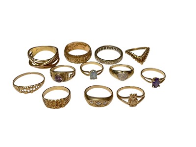 Lot 264 - Twelve 9ct gold and yellow metal rings including some gem set