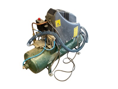 Lot 2605 - Devil bliss air compressor