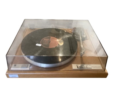 Lot 2327 - Dual CS 5000 record player.