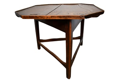 Lot 1550 - 19th century rustic elm cricket table