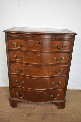 Lot 1558 - Chippendale style mahogany serpentine chest of drawers