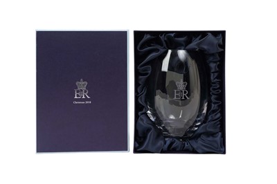 Lot 104 - H.M. Queen Elizabeth II, Royal Household 2018 Christmas gift glass vase with etched crowned ERII cypher in box with card
