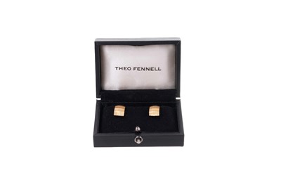 Lot 684 - Theo Fennell gold earrings in box