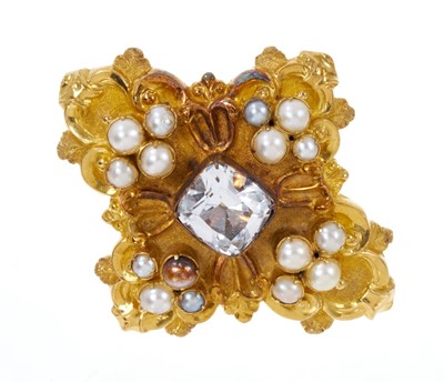 Lot 433 - Regency / early Victorian gold pearl and gem-set locket / brooch