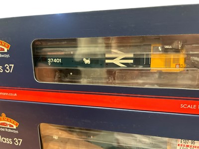 Lot 1832 - Bachmann OO Gauge BR Blue Class 31/4 (Refurbished) diesel 31435, boxed 35-825SFX, Class 37/0 diesel 37284 and Class 37/4 Large Logo 37401, boxed 32-377A (3)
