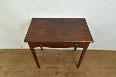 Lot 1287 - Regency plum pudding mahogany single drawer side table
