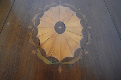 Lot 1292 - George III oval mahogany pembroke table