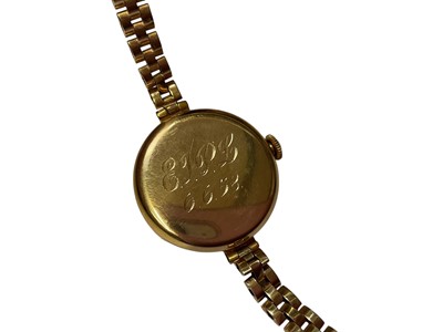 Lot 95 - 1950s Winegartens 9ct gold cased ladies' wristwatch on 9ct gold bracelet, in box