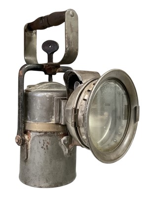 Lot 24 - Early 20th century Crestella Engineering Co Ltd, 'The Premier Lamp' with turned wood handle, 26cm in overall height.